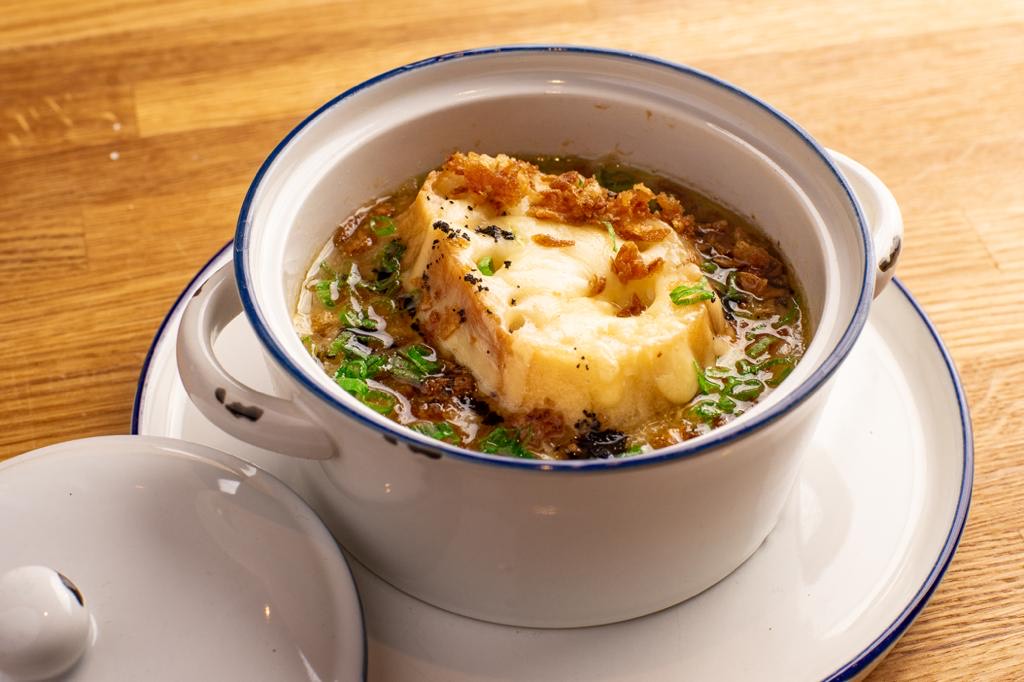 Французский луковый суп (запеченный)